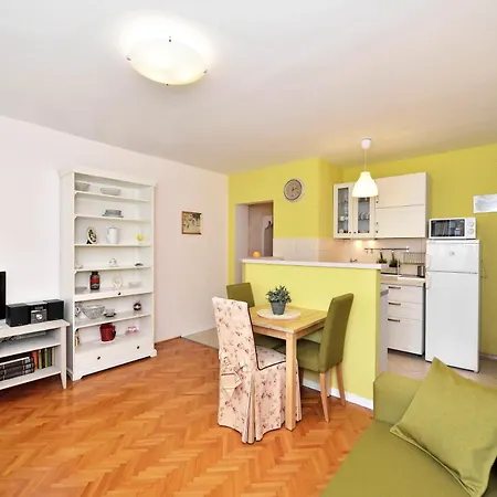 Zoran Apartament *
